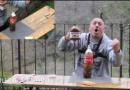 Coca cola +Nutella + Mentos + preservativo:  il video diventa virale nel mondo