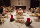 Cena di Natale fra cani e gatti con mani umane!