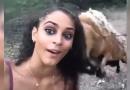 Cerca di farsi un selfie con una capra, lei non ci sta e le tira una testata!

