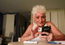 Nonna di 84 anni lascia Tinder per trovare finalmente l'amore vero!
