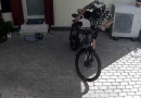 Posta il video del ladro della sua bici e lui lo denuncia
