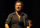 Bruce Springsteen suona a sorpresa Tenth Avenue Freeze-Out. Il video