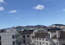 Pilota il suo drone attraversando San Francisco per portare la carta igienica al suo amico