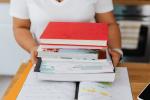 Puglia, azienda sostiene i dipendenti per l'acquisto dei libri di scuola