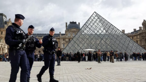 Louvre, la password della video sorveglianza era... Louvre