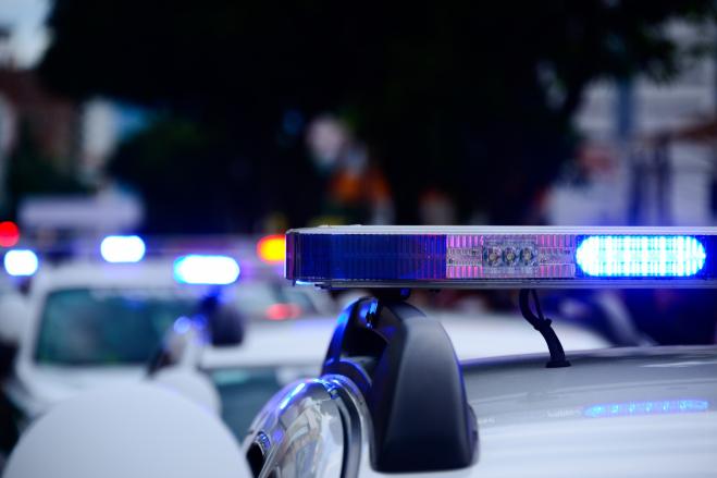 Florida: uomo sfugge alla polizia e poi li chiama per lamentarsi che nessuno l'ha catturato!