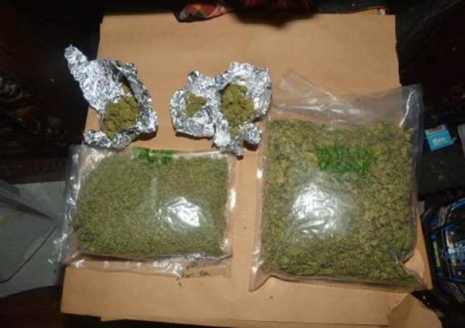 Trafficante di droga arrestato dopo aver stampato il suo nome sui suoi farmaci!