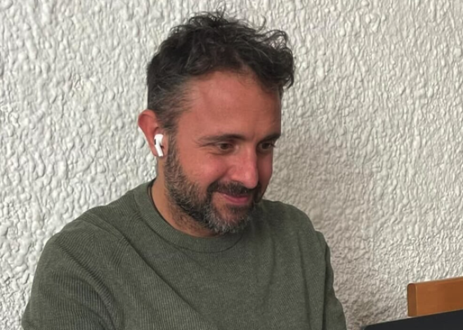 Uomo resterà 8 giorni chiuso in casa con l’intelligenza artificiale