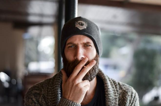 Il trapianto di barba è il nuovo trend maschile
