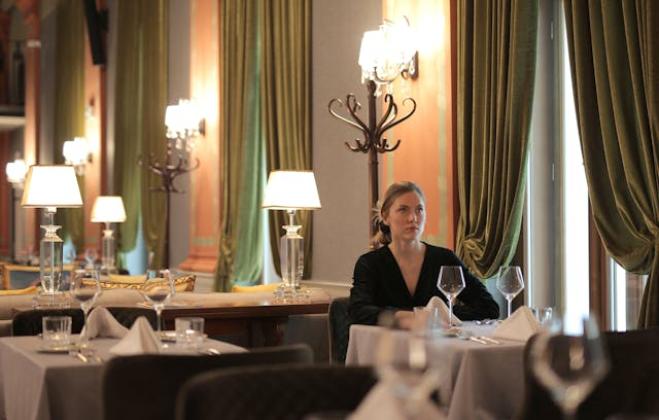Mangiare da soli al ristorante non è più tabù