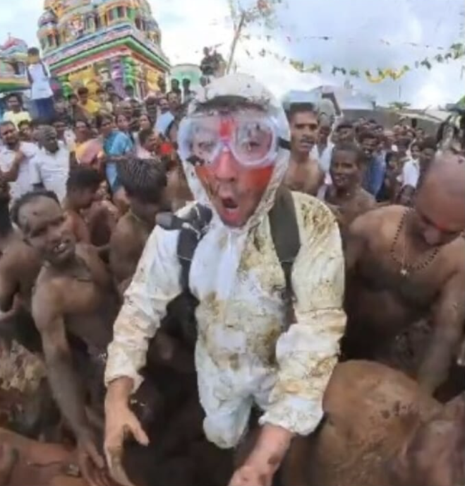 Il Festival dove ci si lancia la cacca