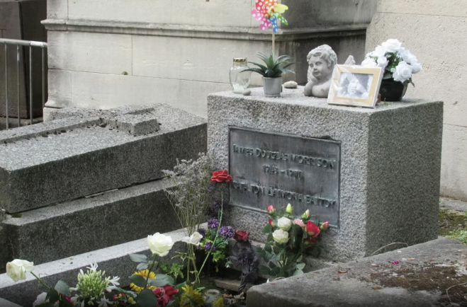 Lotteria per avere un posto al cimitero accanto a Jim Morrison