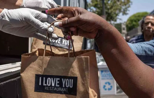 Il figlio di Will Smith apre un ristorante dove paghi solo se hai i soldi
