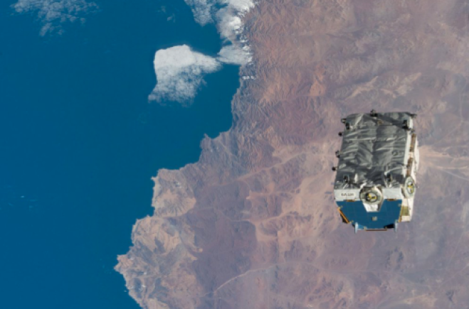 ISS scarica 2,9 tonnellate di rifiuti nello spazio