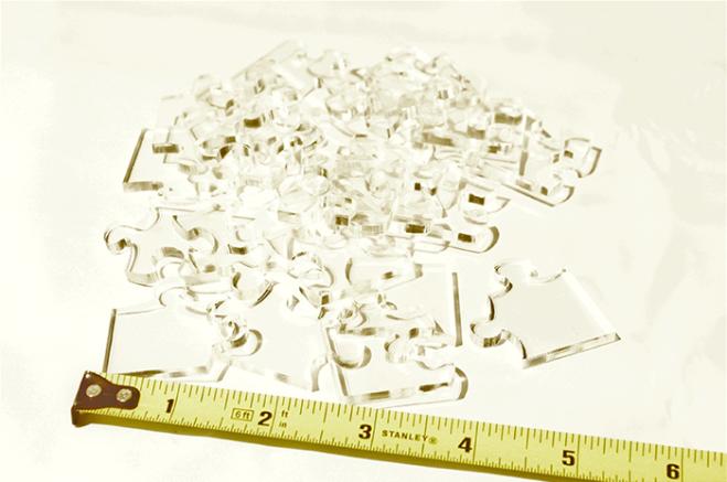Qualcuno ha creato un puzzle trasparente con addirittura diversi livelli di difficoltà