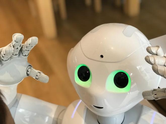 Robot lo scambia per una scatola di verdure e lo schiaccia